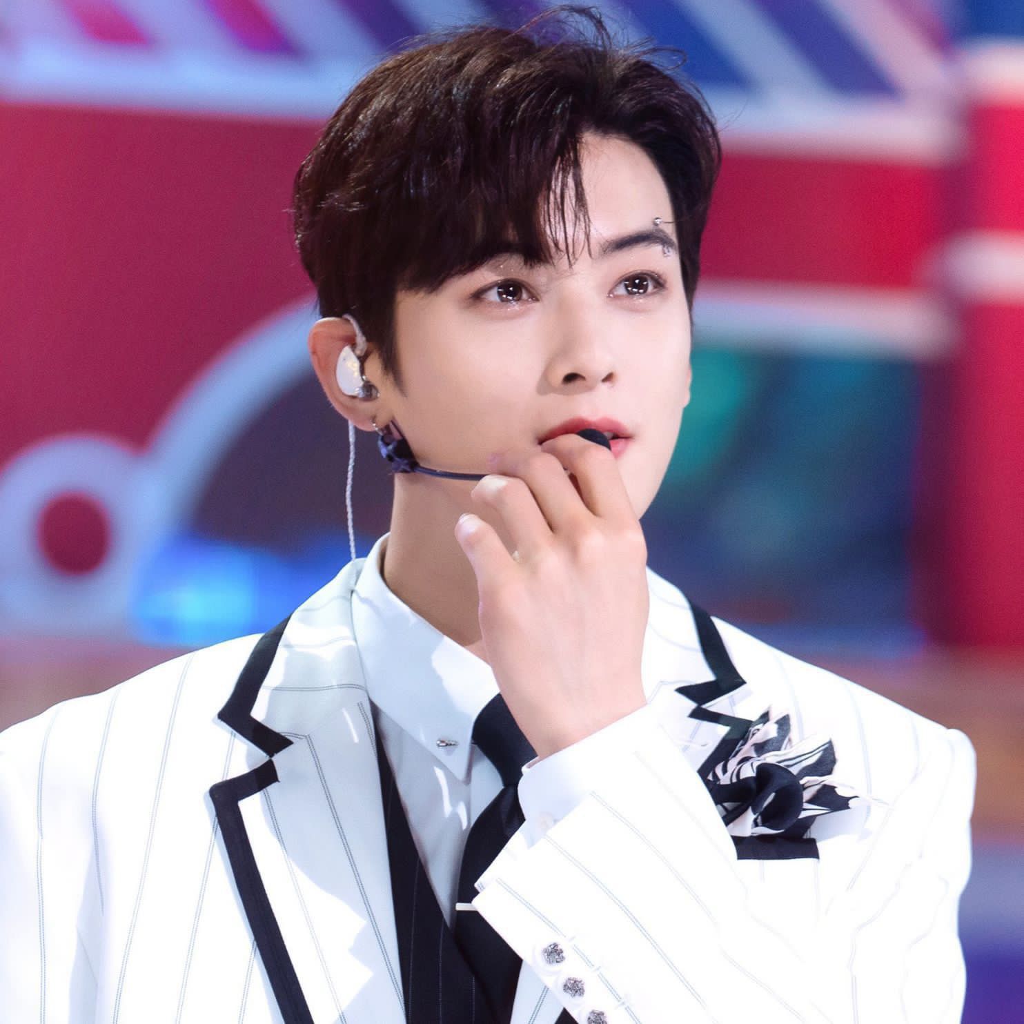 Latest photo of Cha Eunwoo