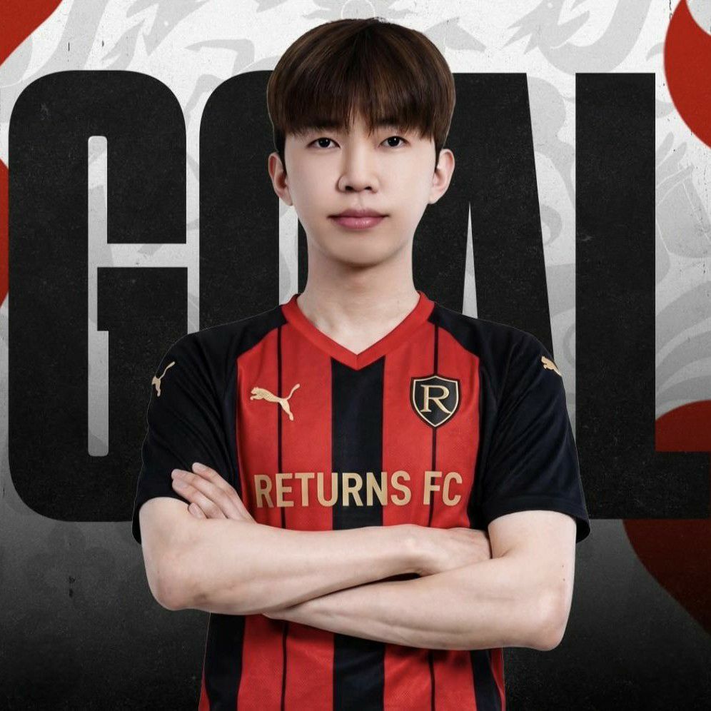 Behind-the-scenes cut of Lim Youngwoong