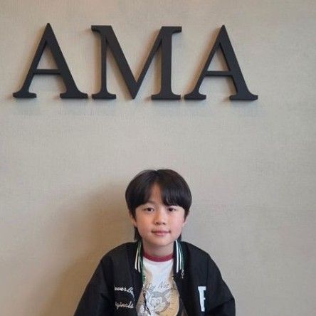 A moment captured by a fan of You Jiwoo