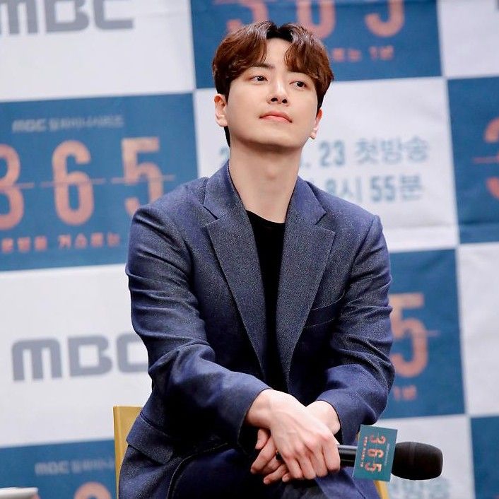 Latest photo of Lee Joonhyuk