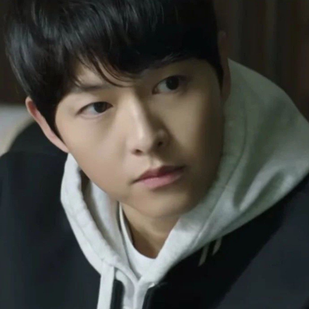 Foto terbaru dari Song Joongki