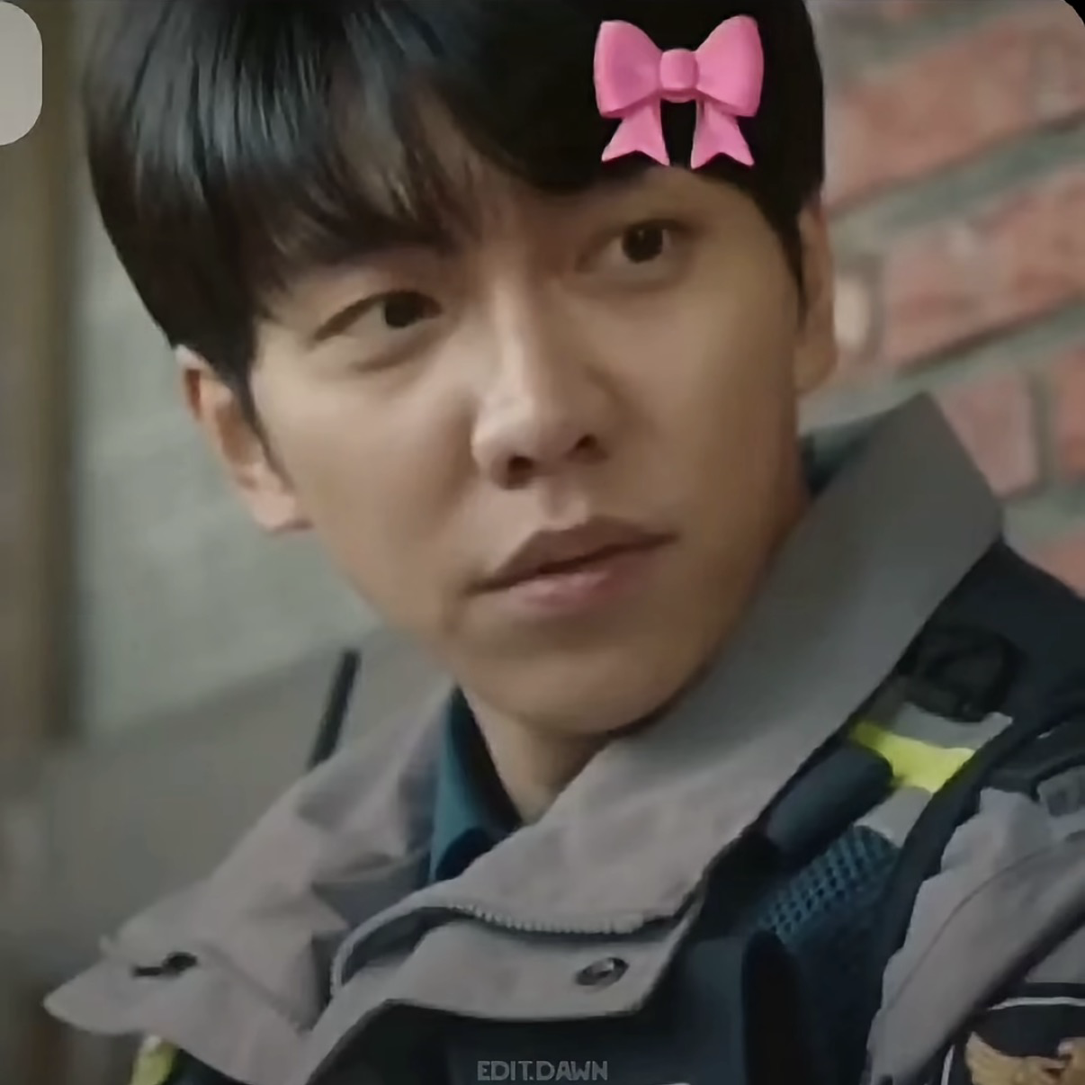 Cuplikan di balik layar dari Lee Seunggi