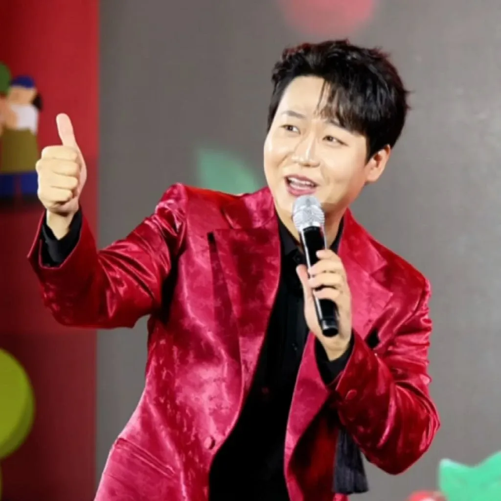 Recent activity shot of Min Soohyun
