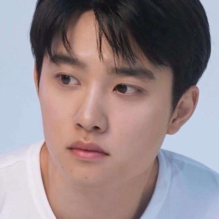 Foto terbaru dari Doh Kyungsoo (D.O.)