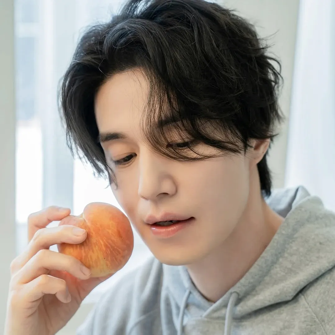 Latest photo of Lee Dongwook