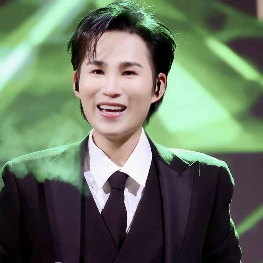 김희재의 최신 사진