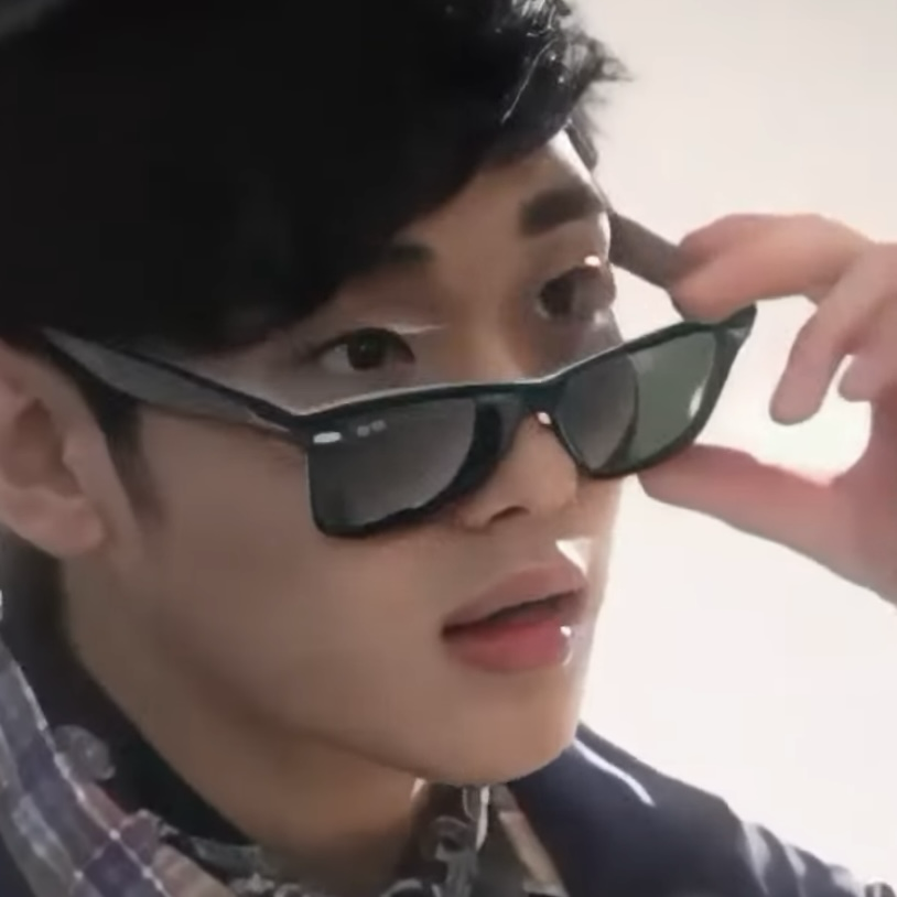 A moment captured by a fan of Kim Soohyun