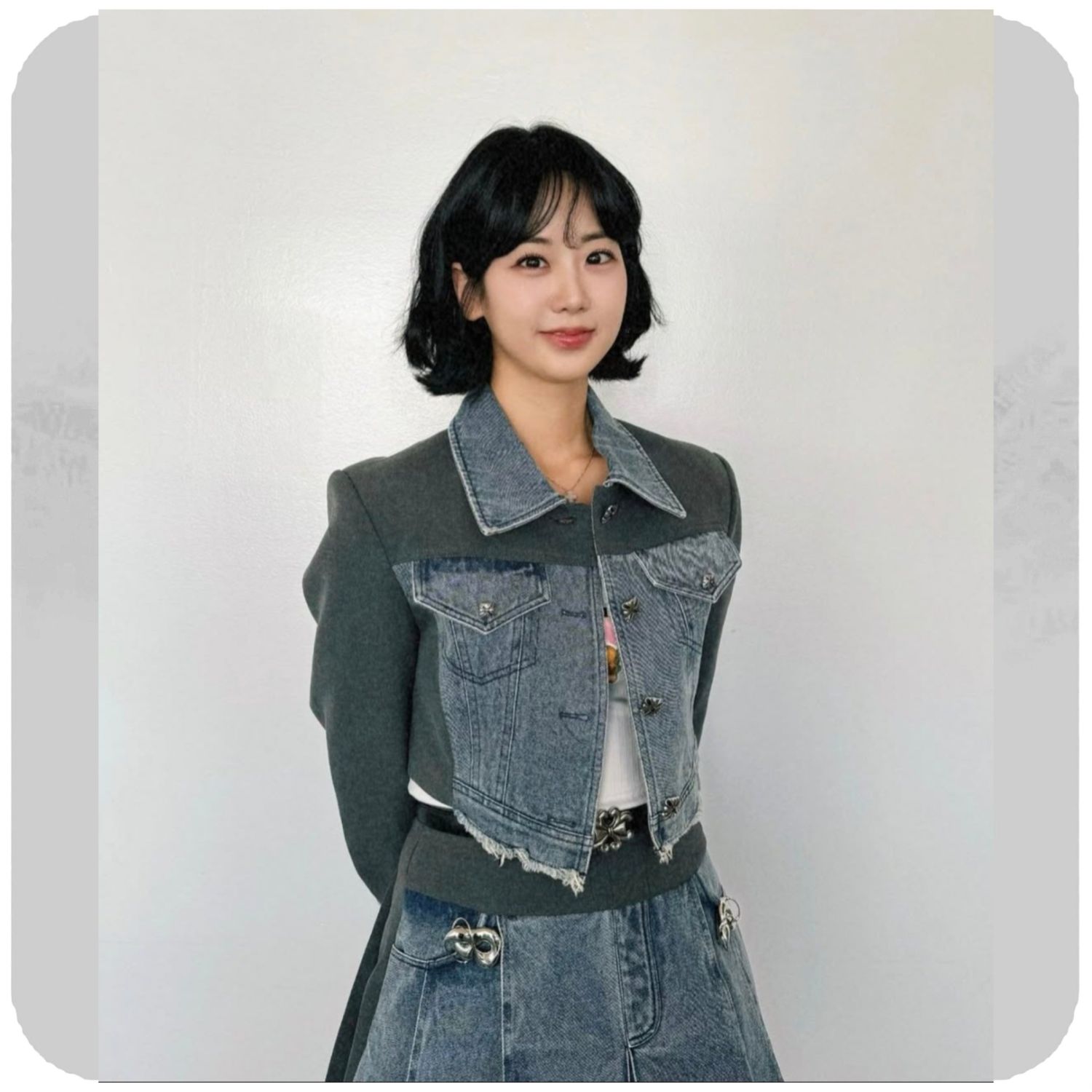 Foto terbaru dari Kang Hyeyeon