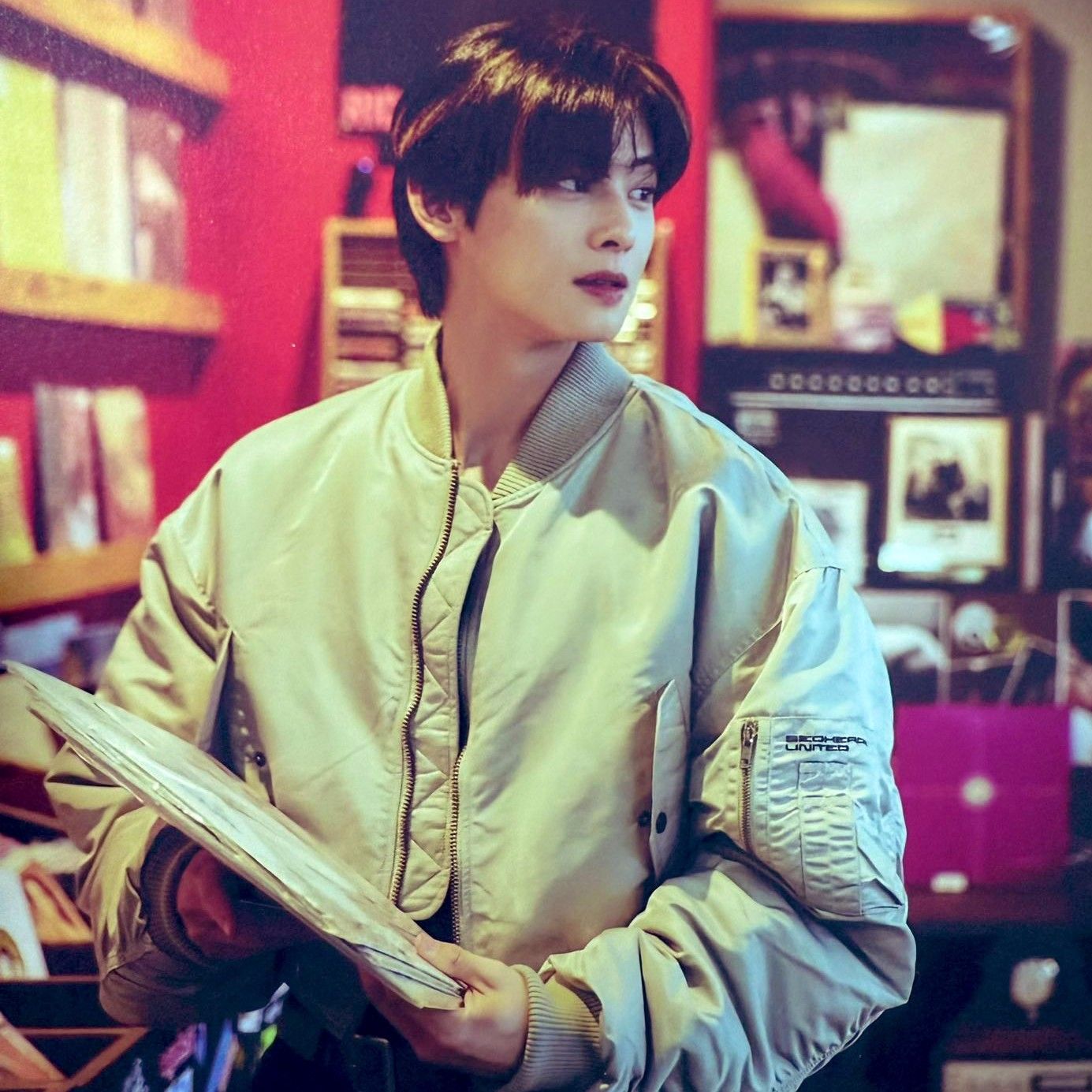 A moment captured by a fan of Cha Eunwoo