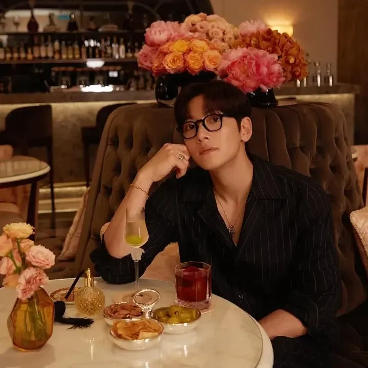 A moment captured by a fan of Ji Changwook