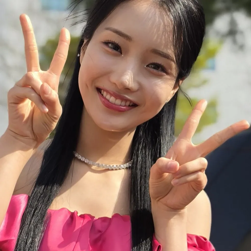 Behind-the-scenes cut of Kim Soyeon (2004)