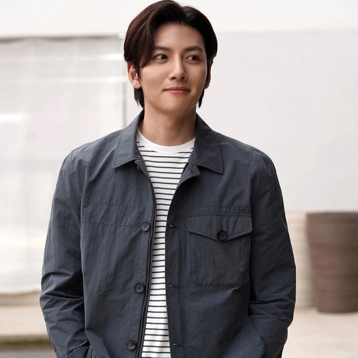 粉丝拍下的池昌旭瞬间