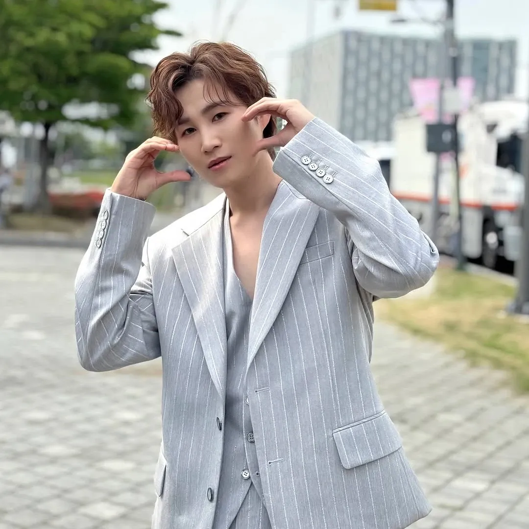 김희재의 비하인드 컷