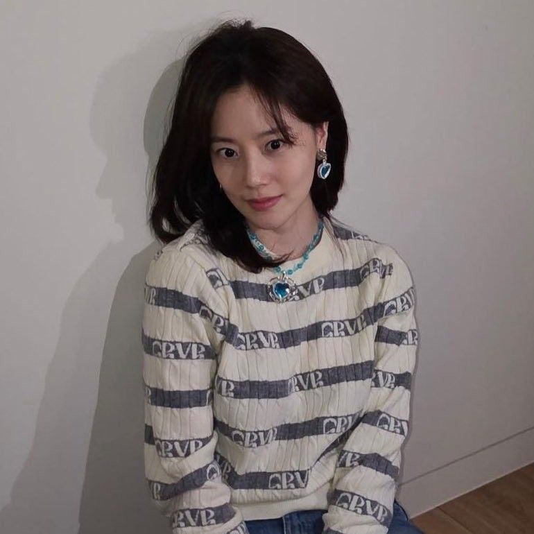 Recent activity shot of Moon Chaewon