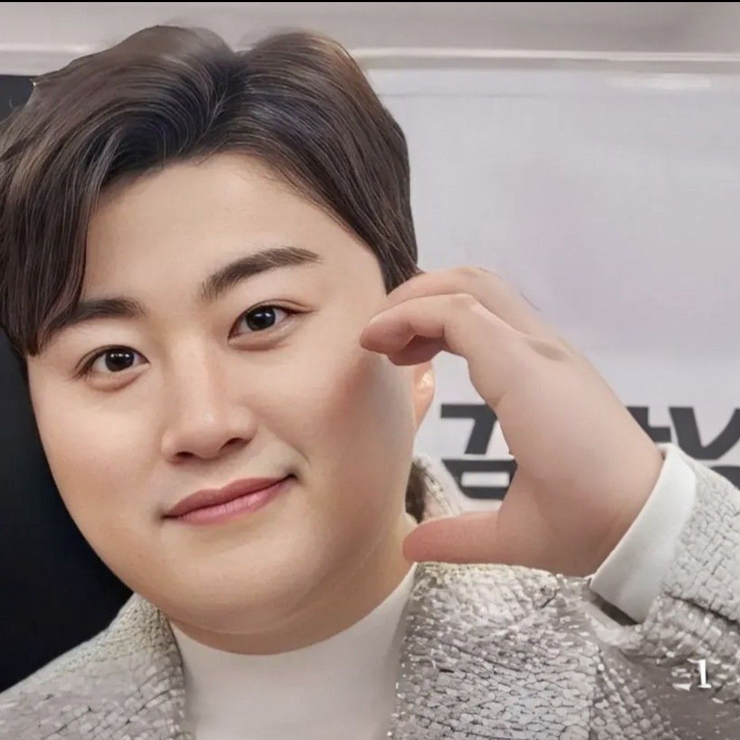 Foto kegiatan terbaru dari Kim Hojoong