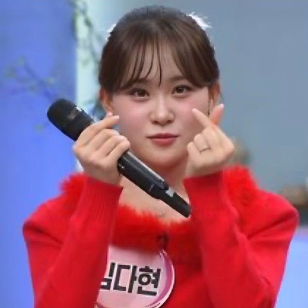 김다현의 비하인드 컷