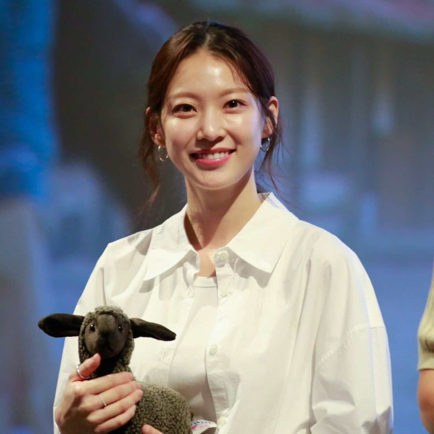 Behind-the-scenes cut of Gong Seungyeon