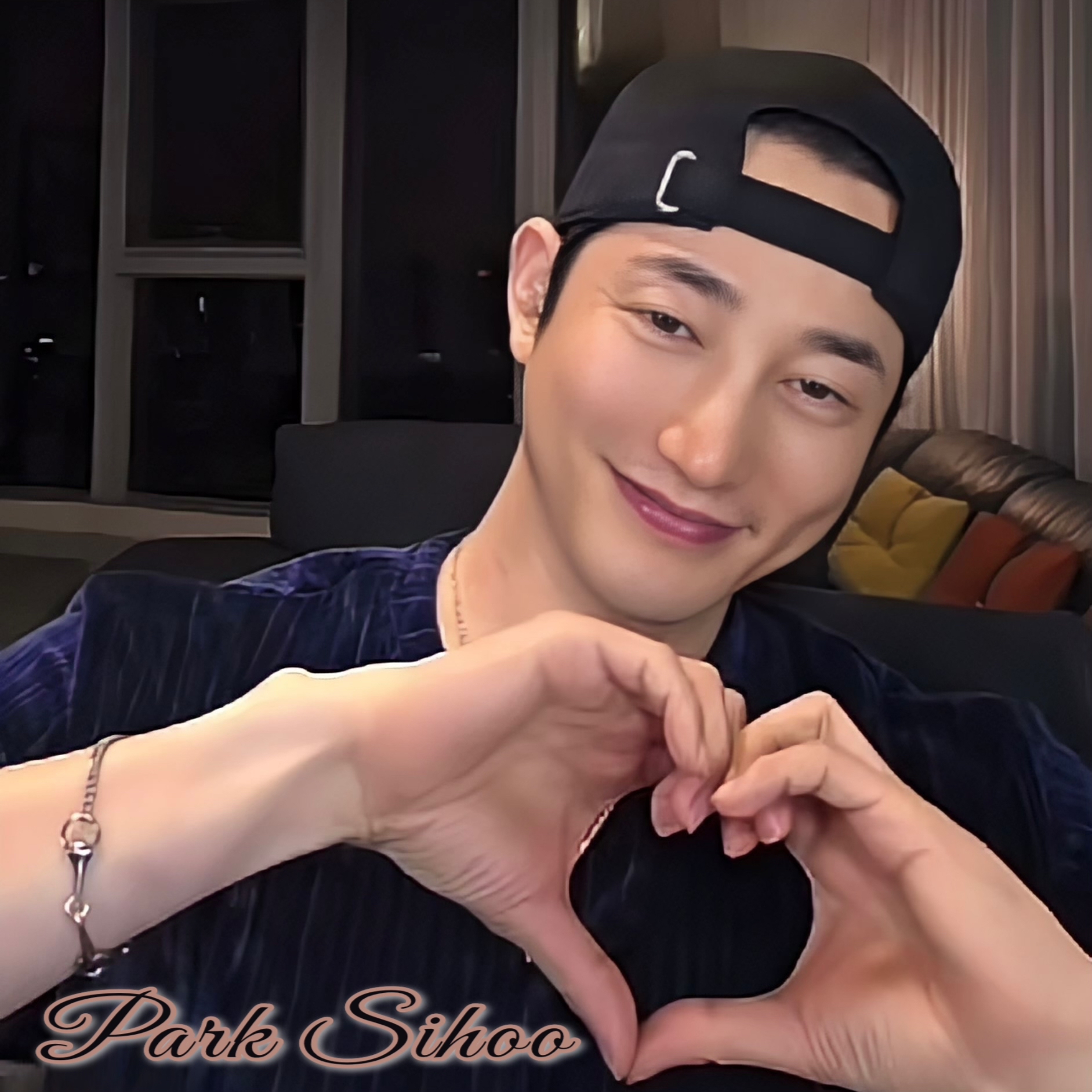 Foto kegiatan terbaru dari Park Sihoo