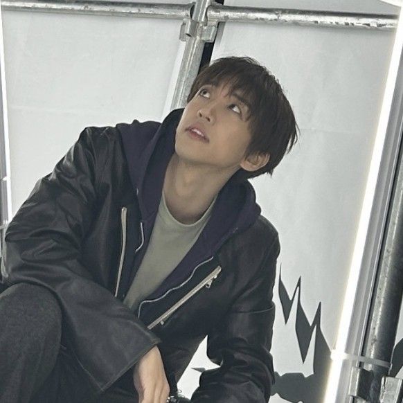 Behind-the-scenes cut of Lee Seungyoon