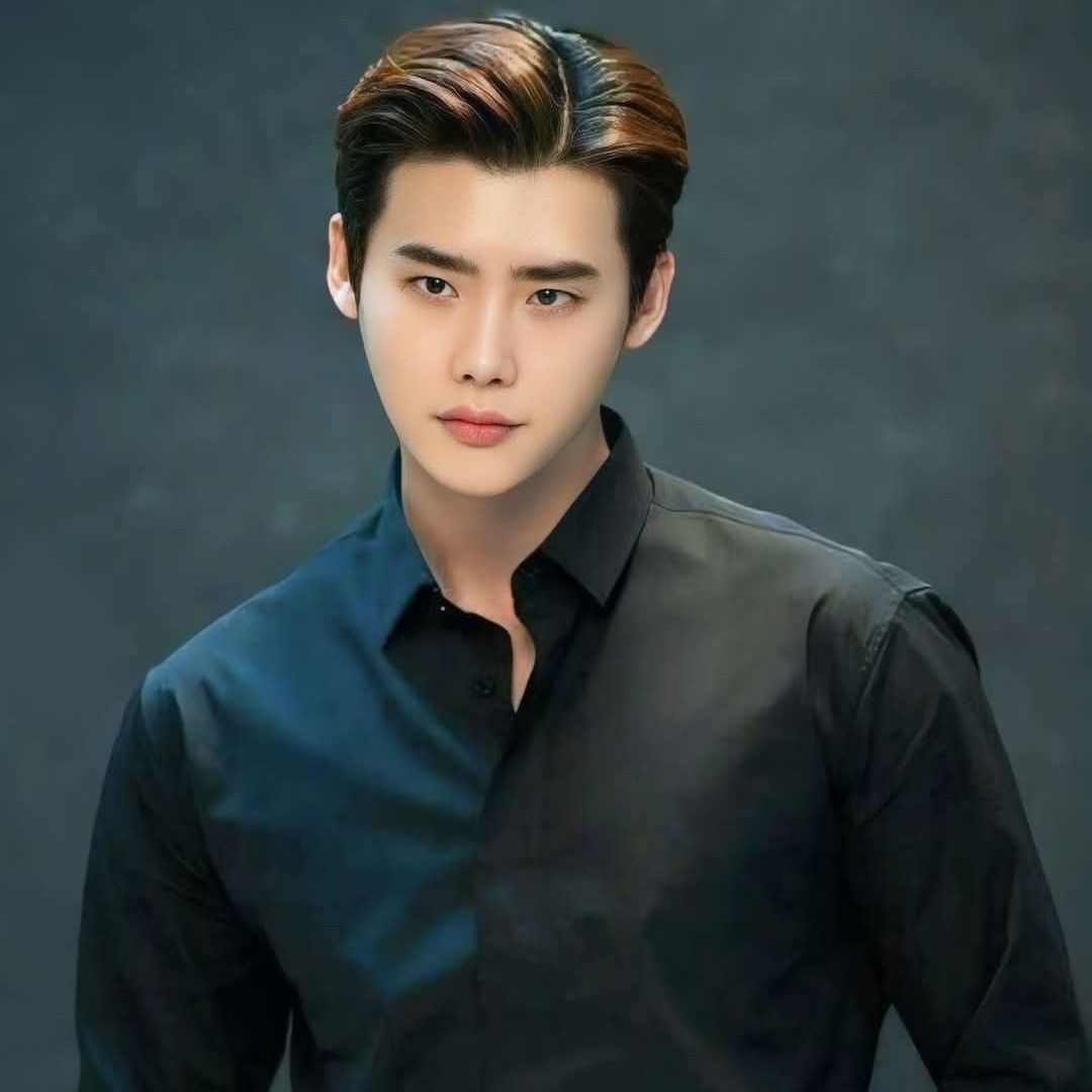 Latest photo of Lee Jongsuk