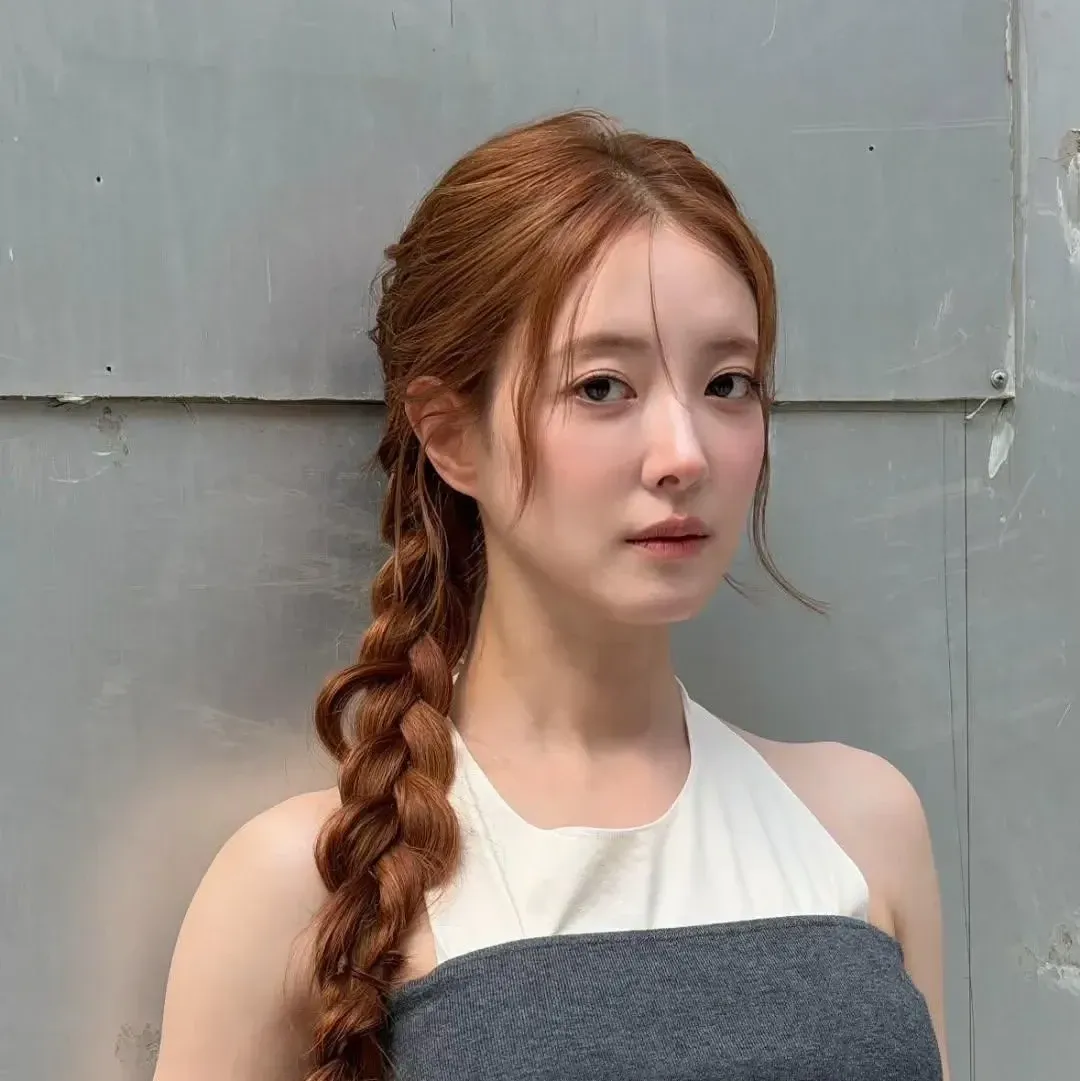 Latest photo of Lee Seyoung