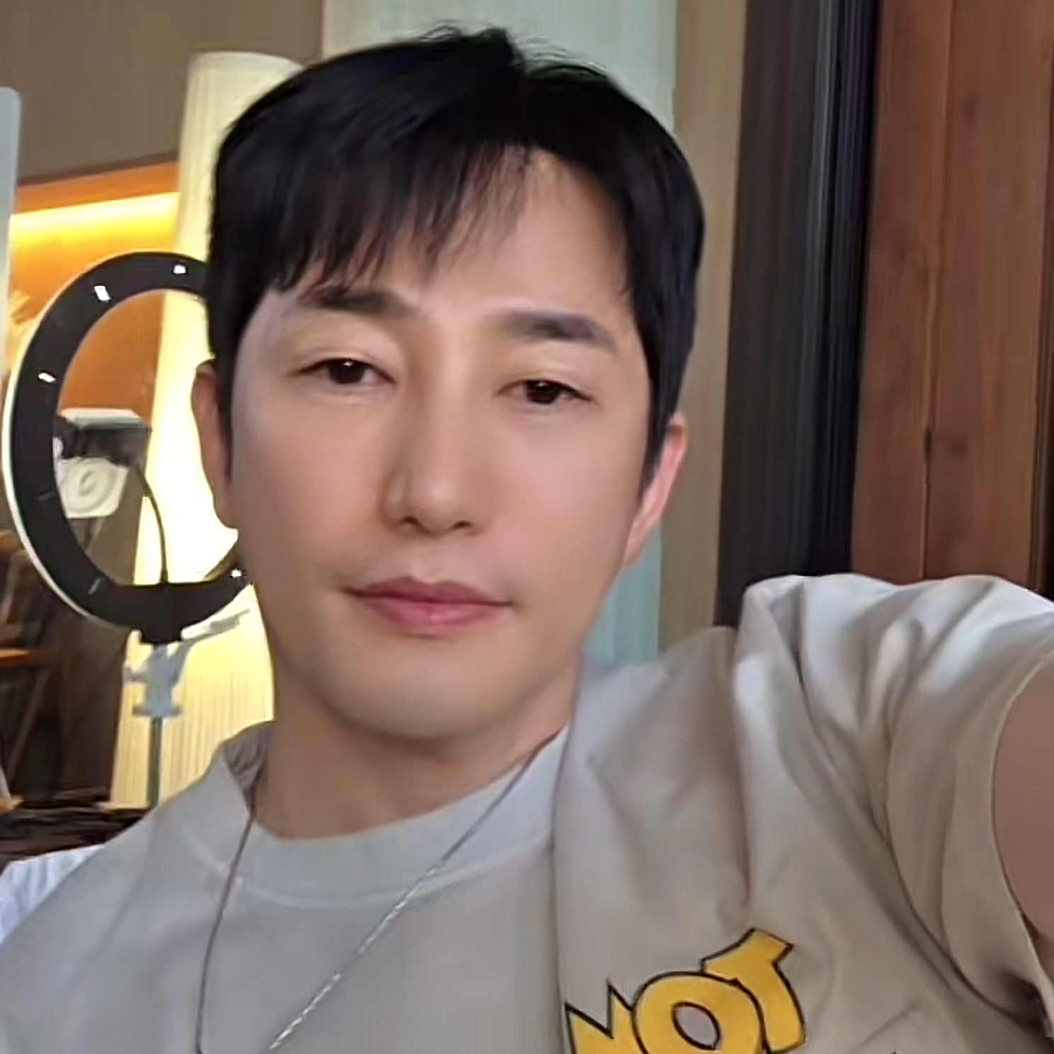 Recent activity shot of Park Sihoo