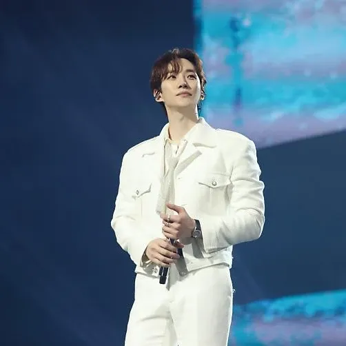 Foto terbaru dari Lee Junho