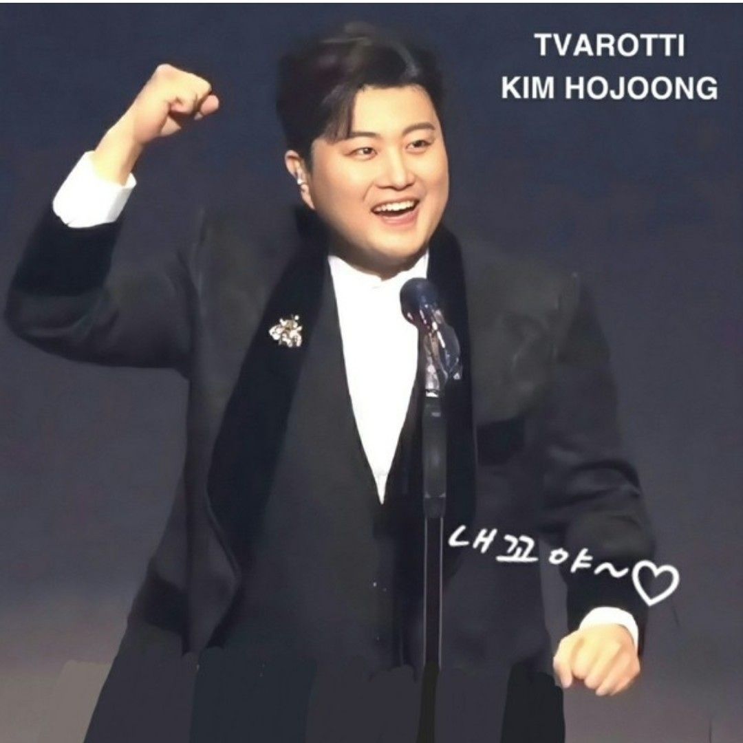 Momen yang diabadikan oleh penggemar Kim Hojoong