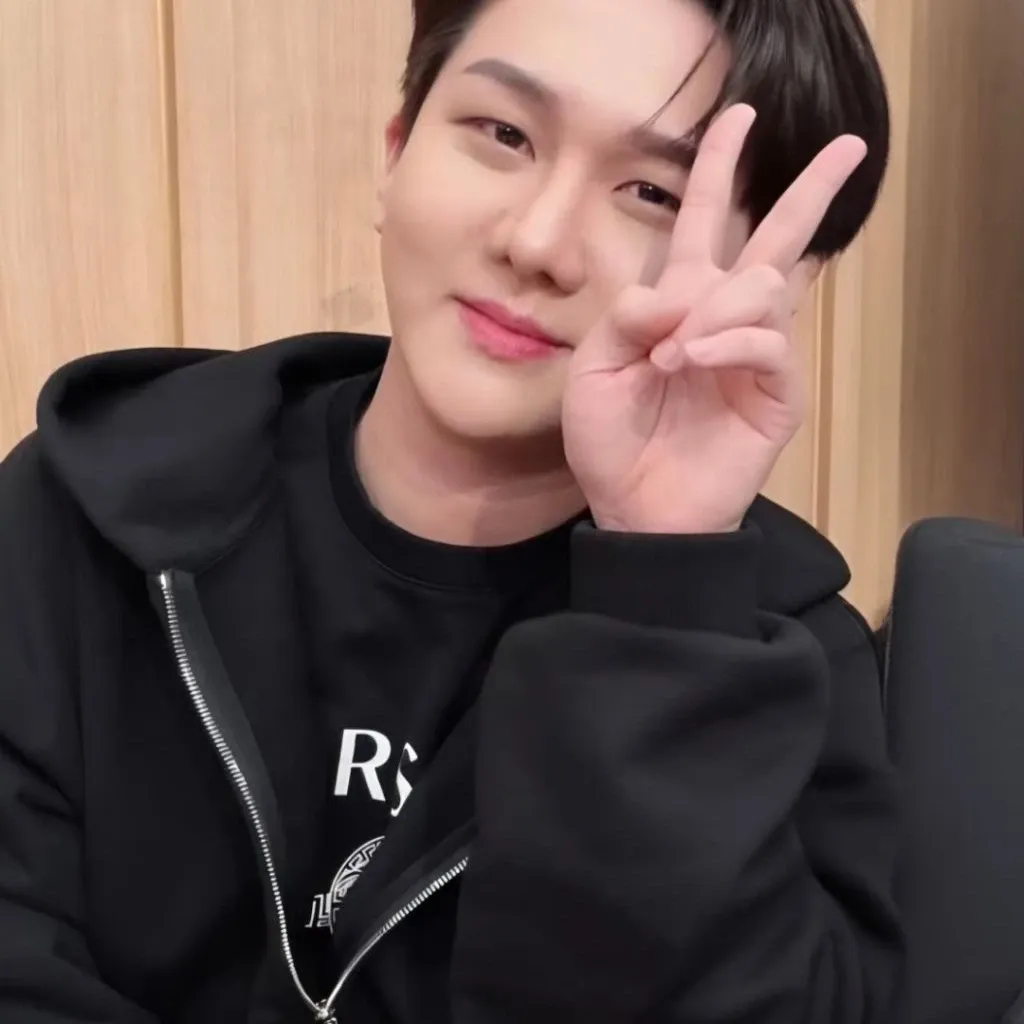 Behind-the-scenes cut of Kim Soochan