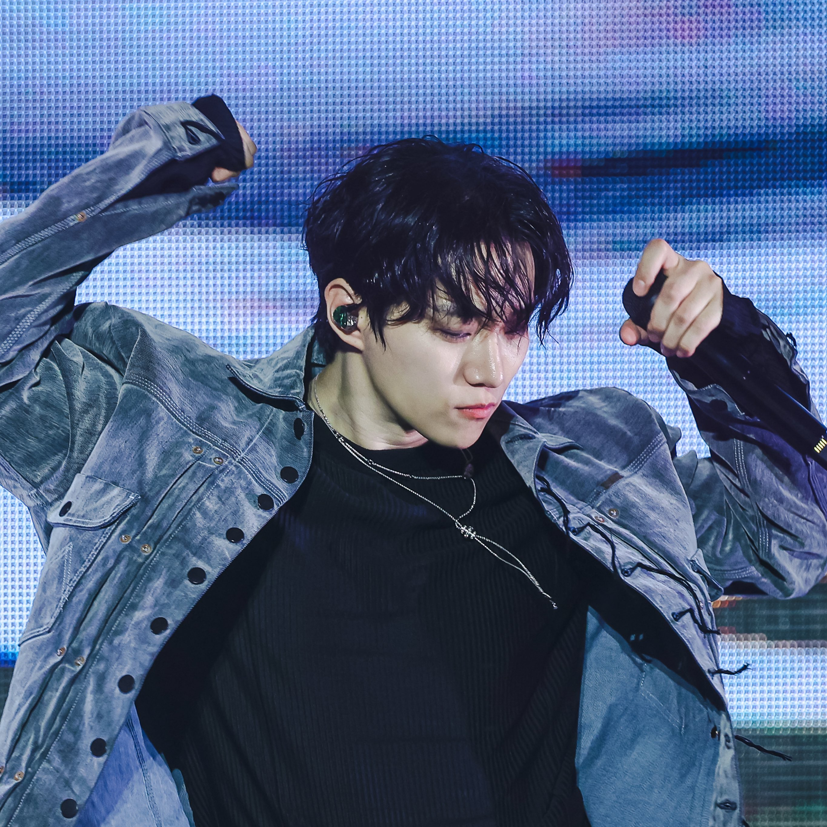 粉丝拍下的李俊昊瞬间