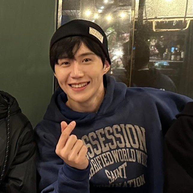 Momen yang diabadikan oleh penggemar Kim Seonho