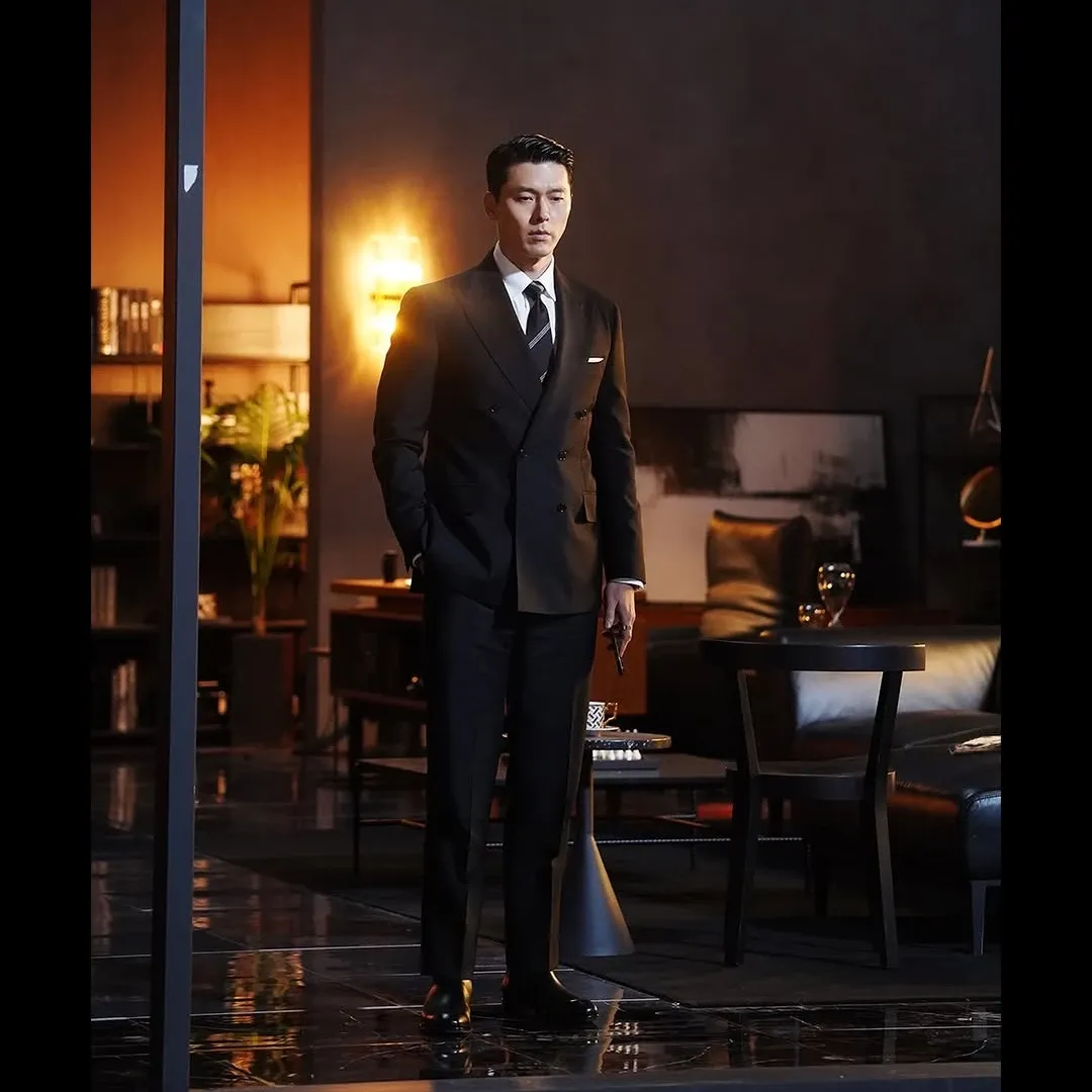 Cuplikan di balik layar dari Hyun Bin