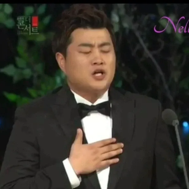 Behind-the-scenes cut of Kim Hojoong