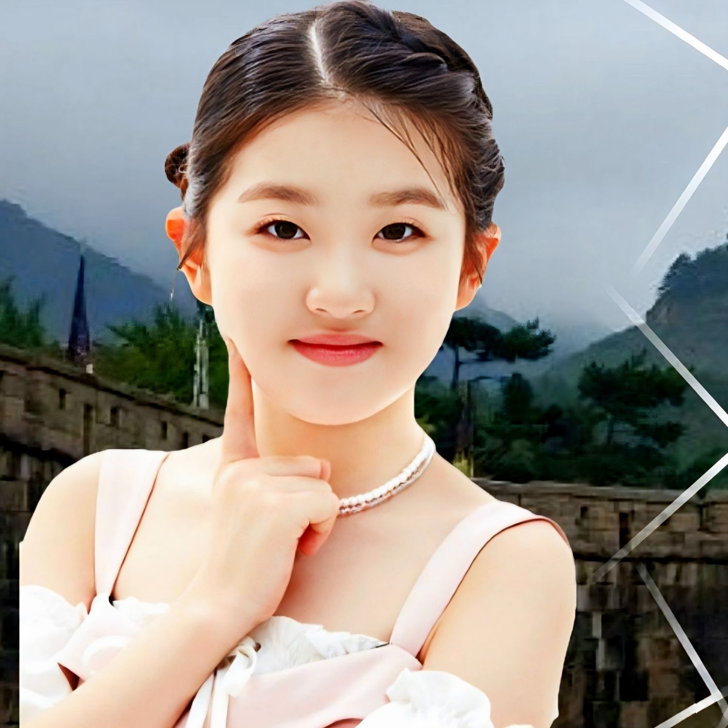 Latest photo of Yoon Yoonseo