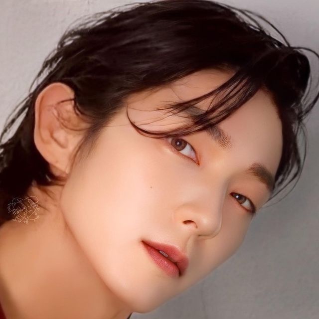 Recent activity shot of Lee Joongi