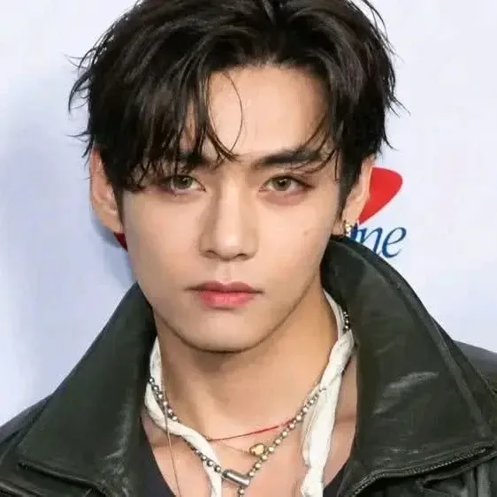 Latest photo of Kim Taehyung (V)