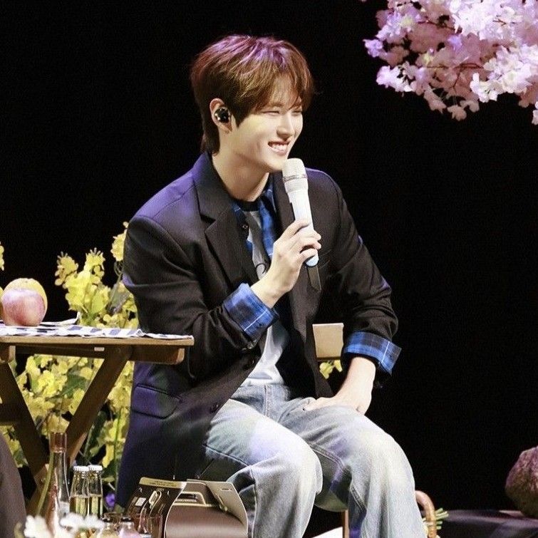 Latest photo of Kim Jungyeon