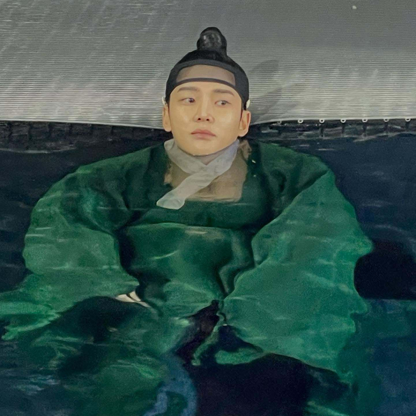 Momen yang diabadikan oleh penggemar Rowoon