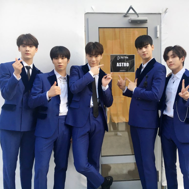 A moment captured by a fan of Cha Eunwoo