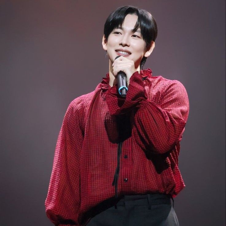 Behind-the-scenes cut of Yim Siwan