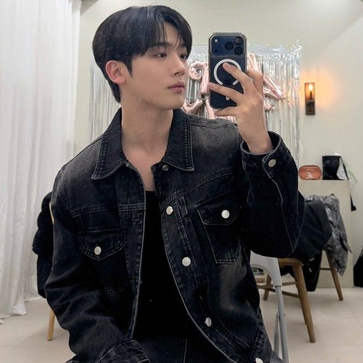 Recent activity shot of Kim Yohan