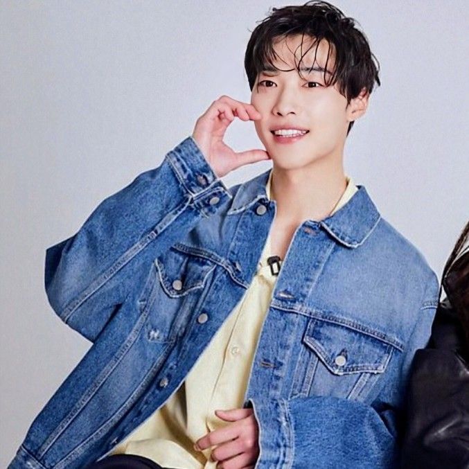 Recent activity shot of Woo Dohwan