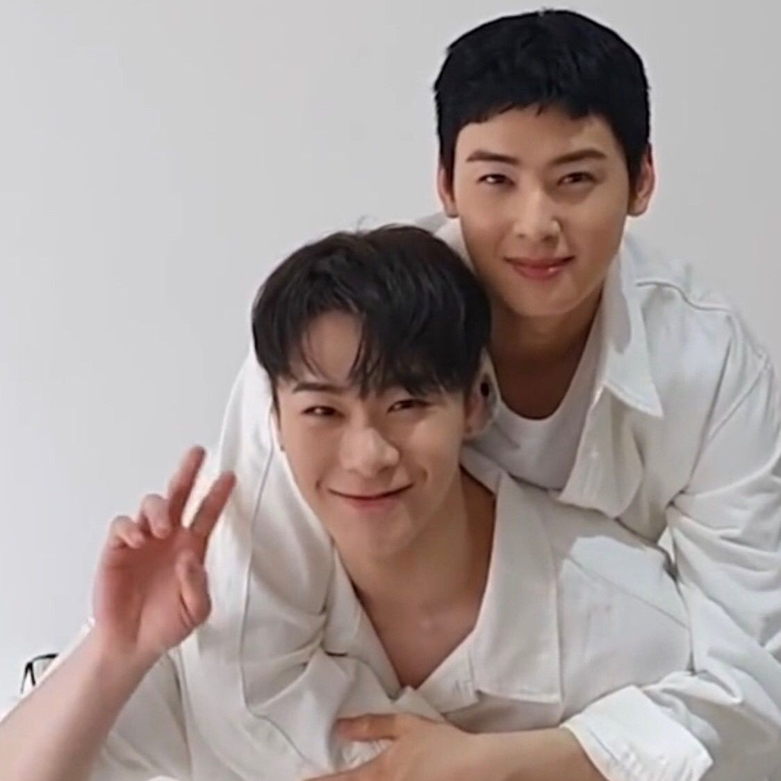 Recent activity shot of Cha Eunwoo