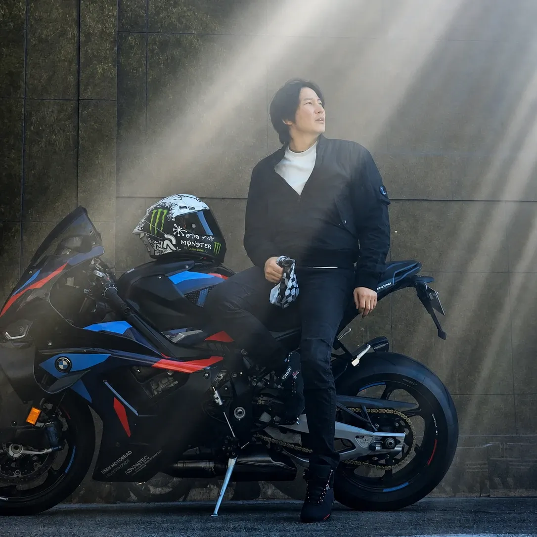 Behind-the-scenes cut of Kim Namgil