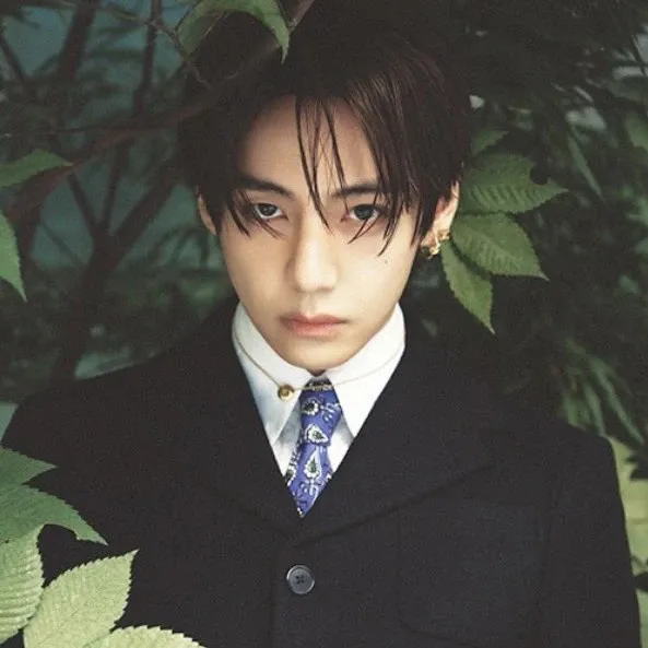 Latest photo of Kim Taehyung (V)