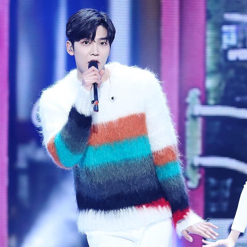 路云的最新照片