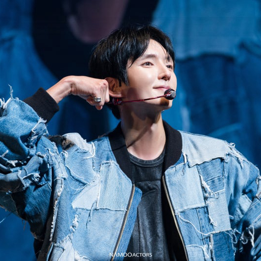 Recent activity shot of Lee Joongi