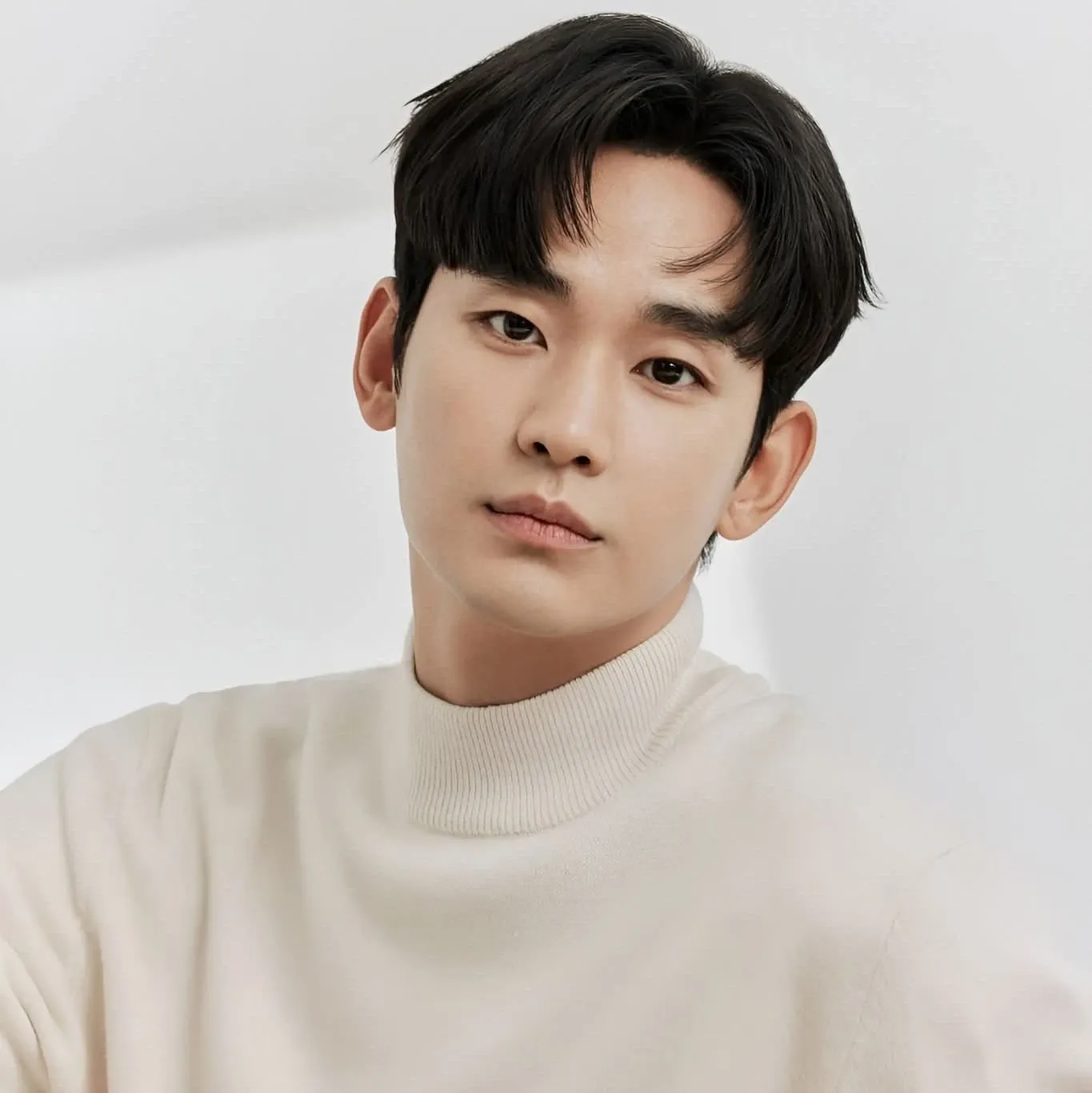 Latest photo of Kim Soohyun