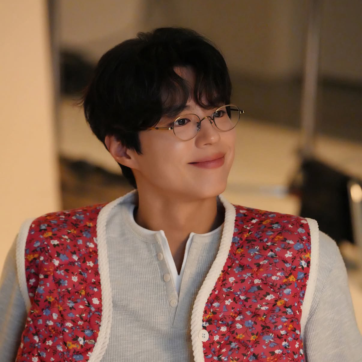 Behind-the-scenes cut of Park Bogum