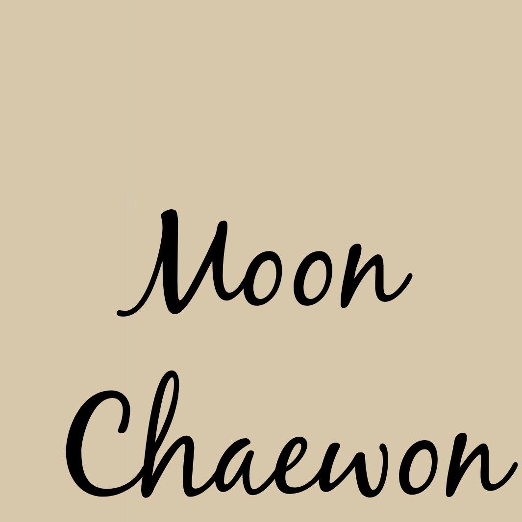 Behind-the-scenes cut of Moon Chaewon